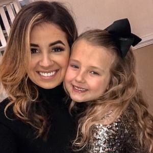 Meet your Posher, Leslie